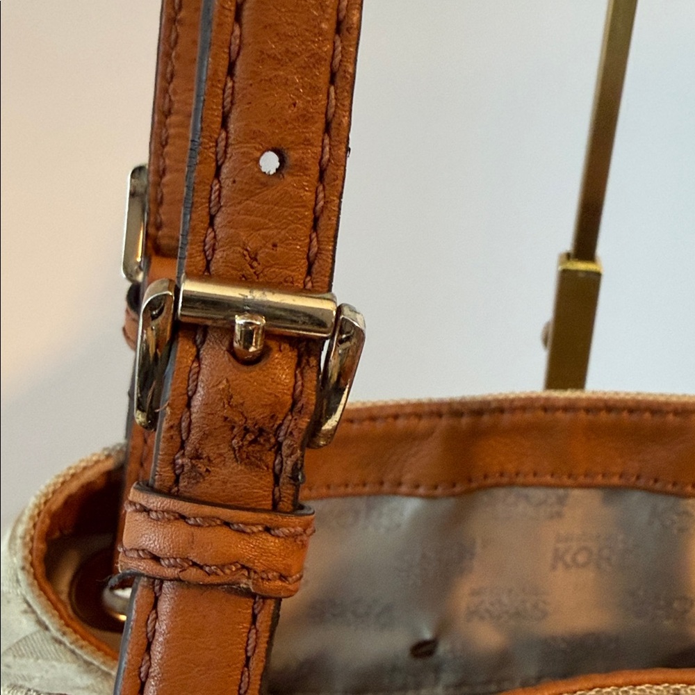 Michael Kors signature logo tan bag with brown leather trim adj shoulder straps - Picture 13 of 14